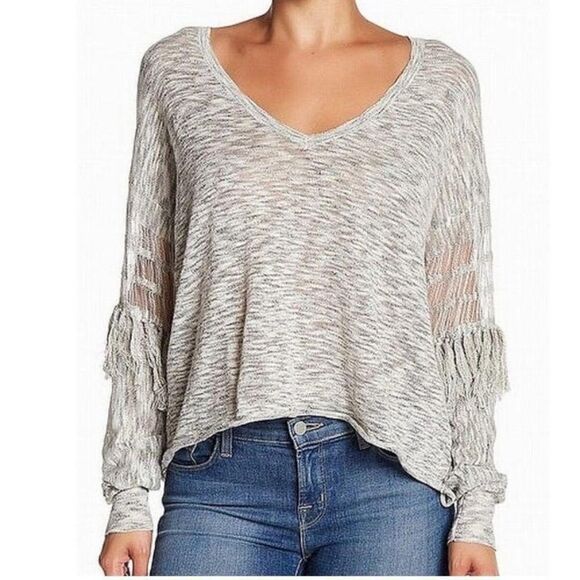 WILDFOX- heathered grey oversized cropped fringe sweater- size large - Picture 2 of 13